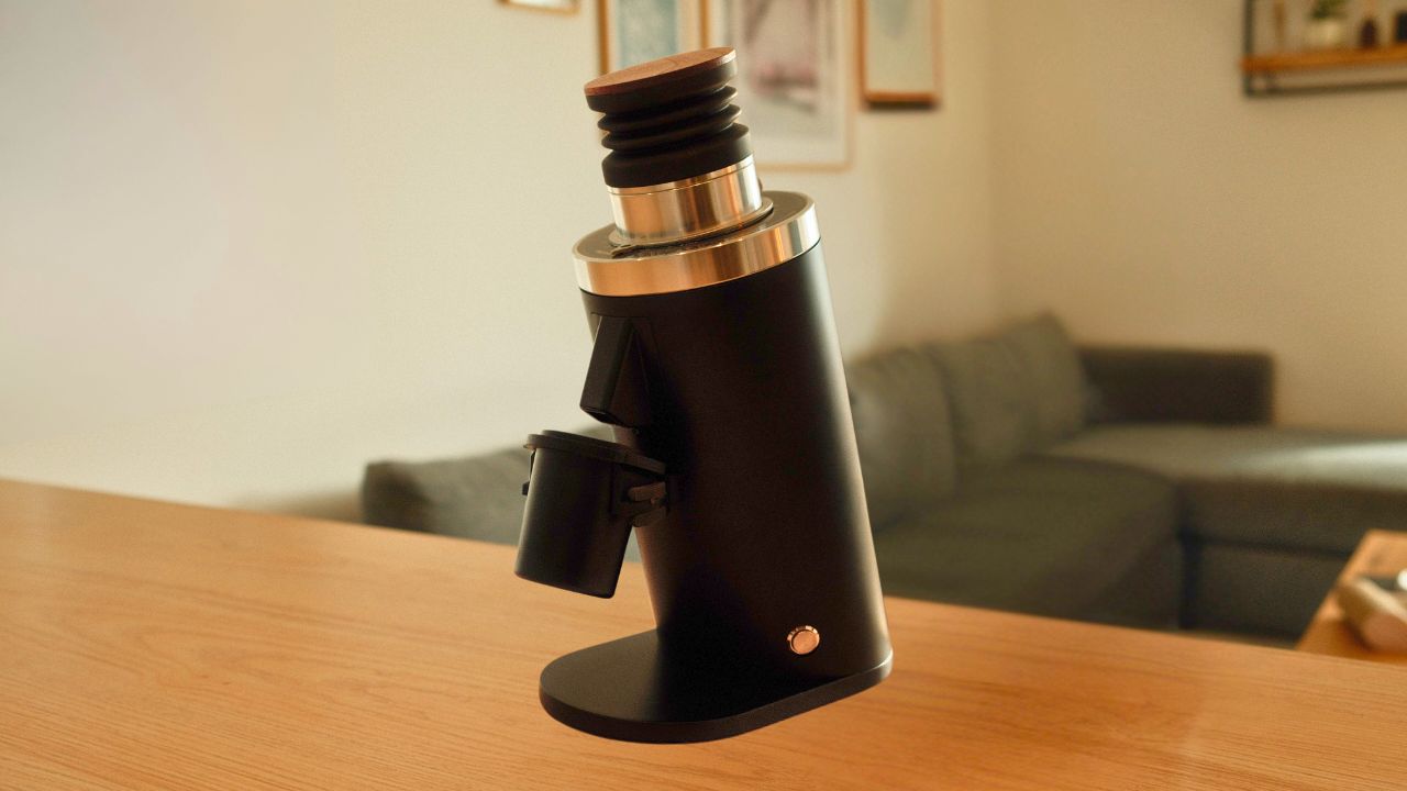 DF64 Gen 2 coffee grinder on a counter – single-dose espresso grinder with precise grind adjustment for home baristas